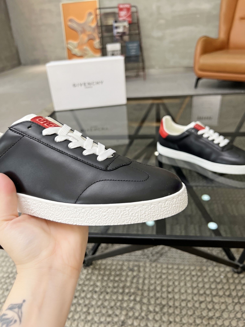 Givenchy Sneakers